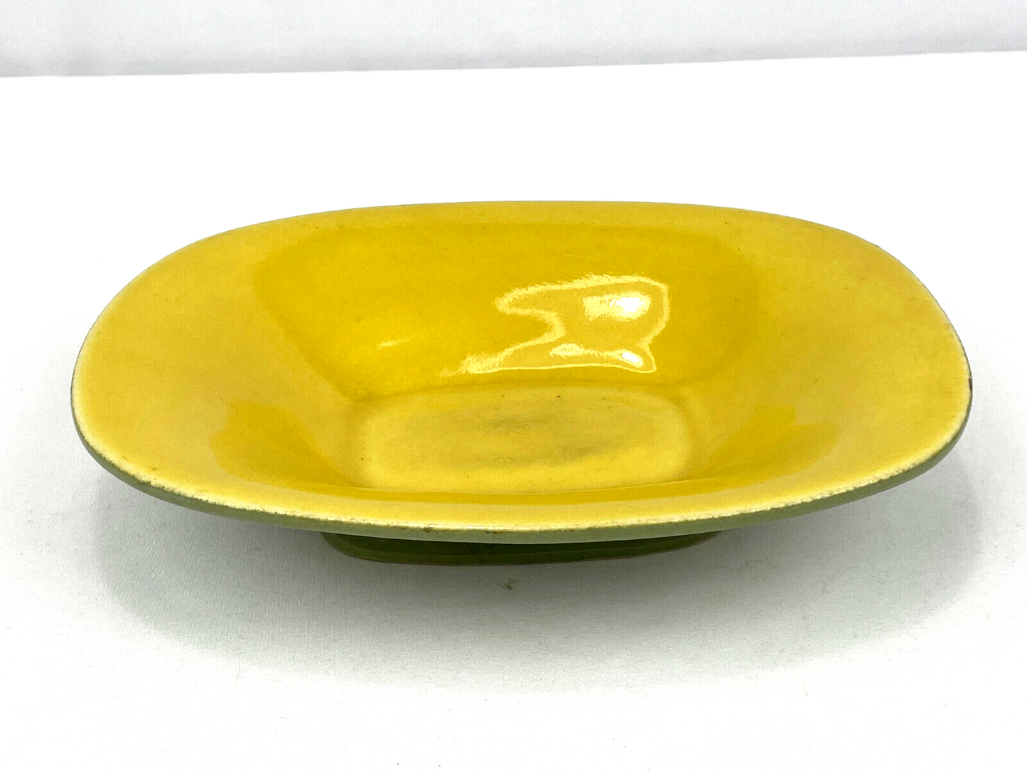 Exceptional Mid-Century Winfield Pasadena Serving Bowl