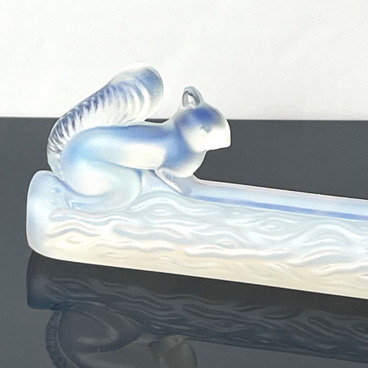 Vintage French Sabino Opalescent Art Glass Knife Rest Squirrel