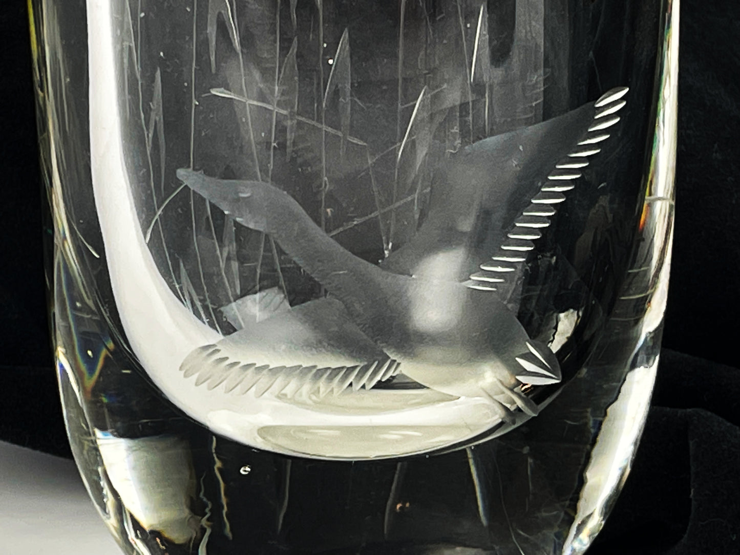 Erkki Vesanto Finnish Mid-Century Modern Signed Etched Art Glass Duck Vase